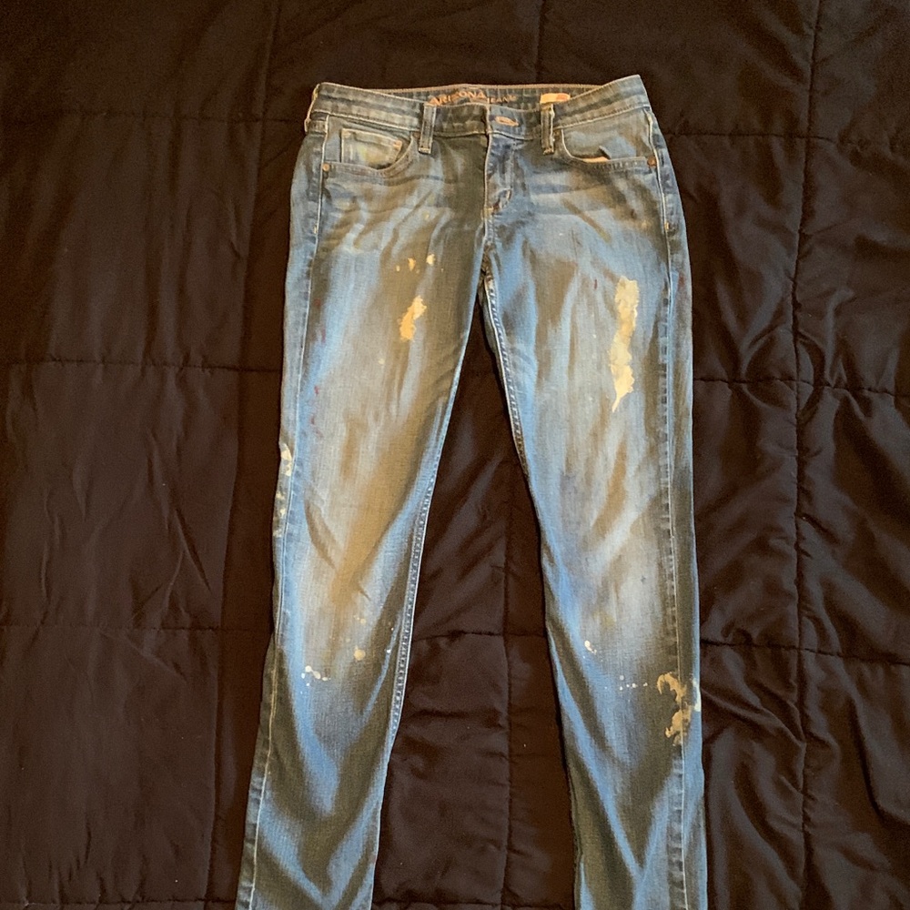 Arizona Jean Company Women's Light Blue Distressed Skinny Jeans